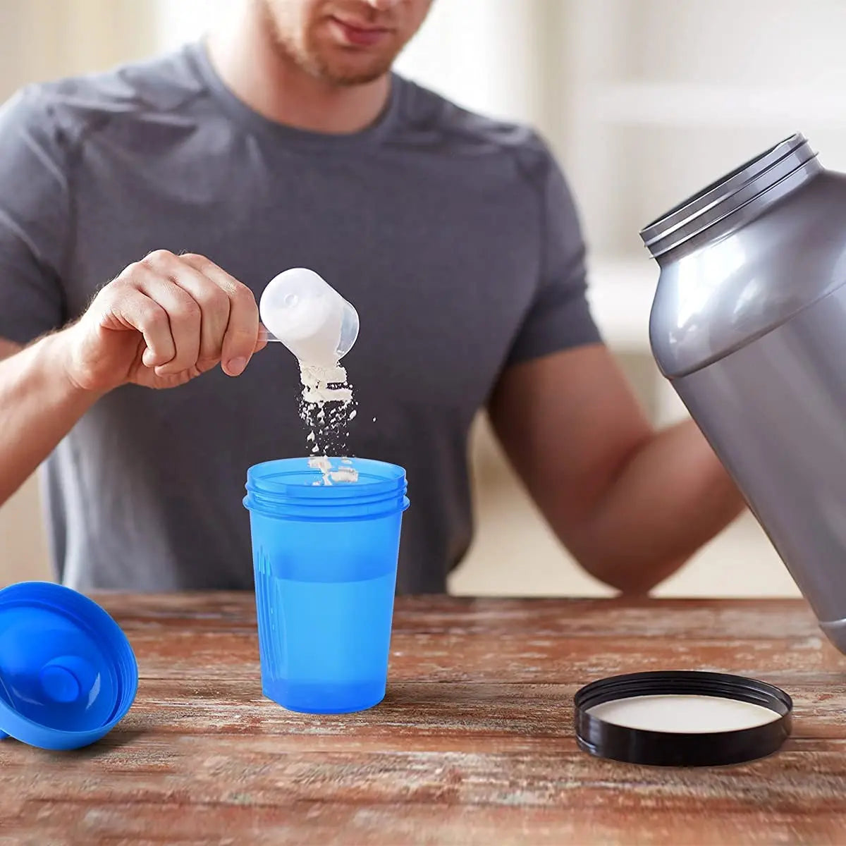 Leeseph Shaker Bottle
